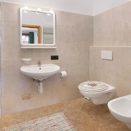 Apartment Arlecchino *